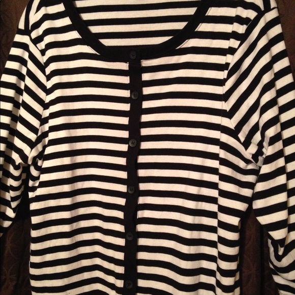 George Classics Button Down Top - Picture 2 of 4